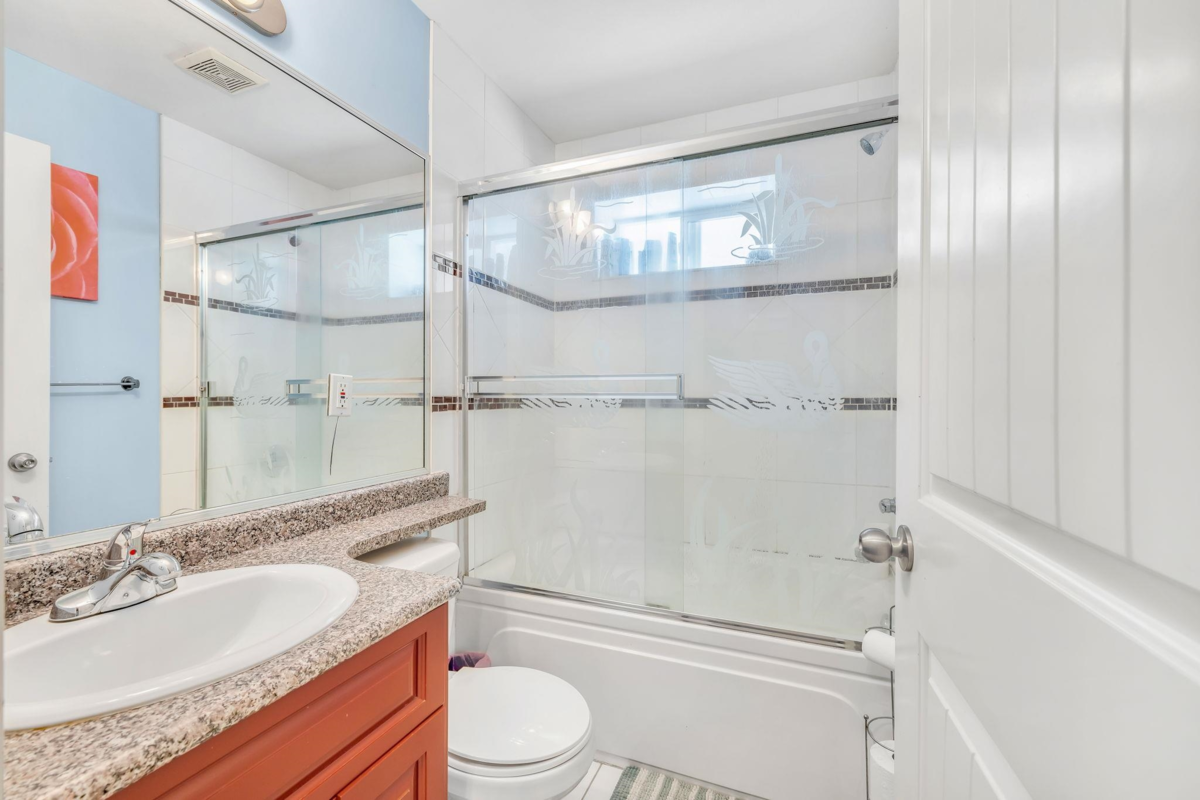 Front Yard Photo of 14833 71a Avenue, Surrey, BC