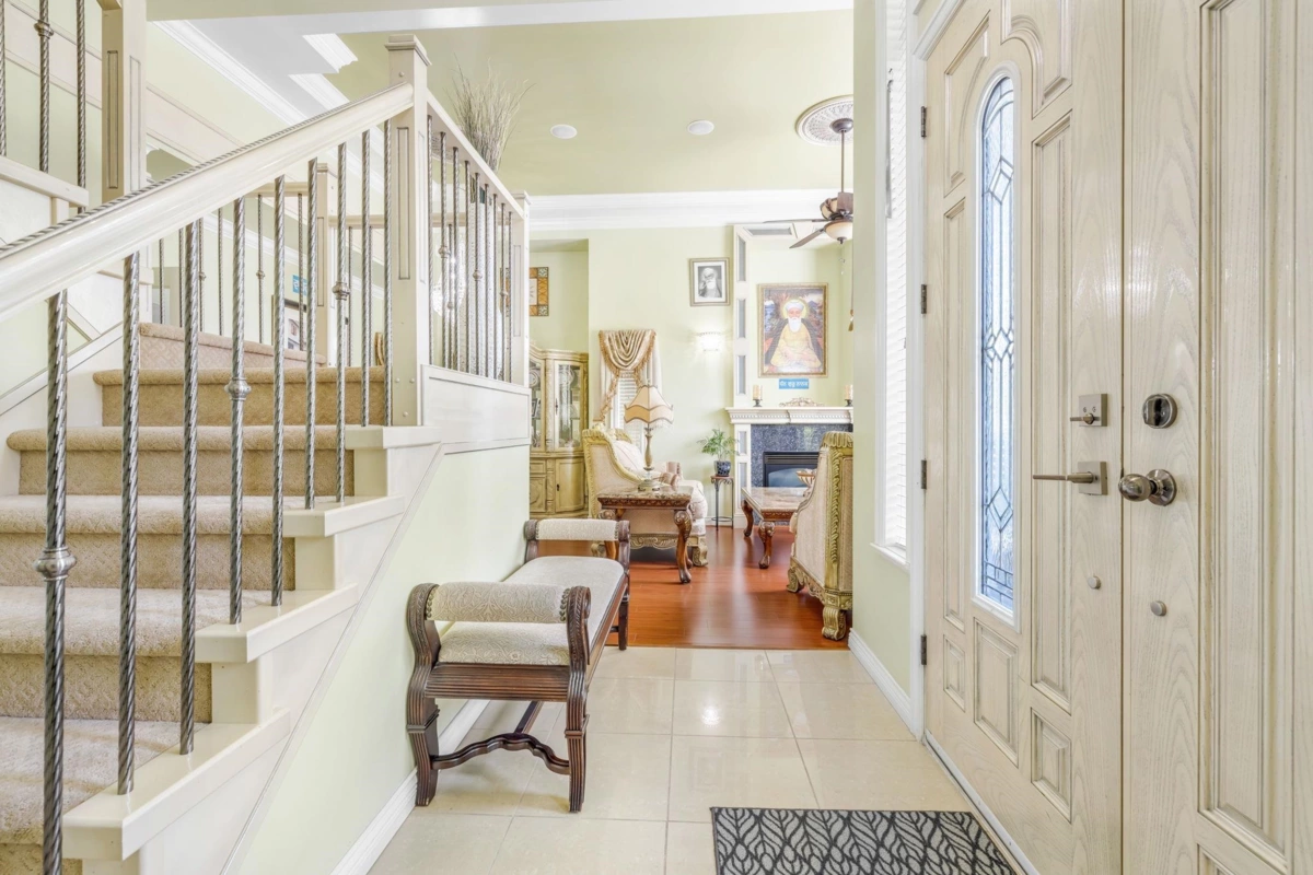 Kitchen Photo of 14833 71a Avenue, Surrey, BC