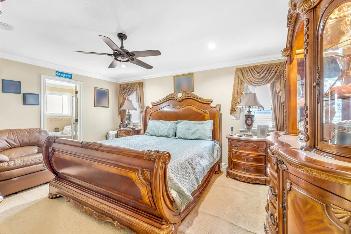 Staircase Photo of 14833 71a Avenue, Surrey, BC