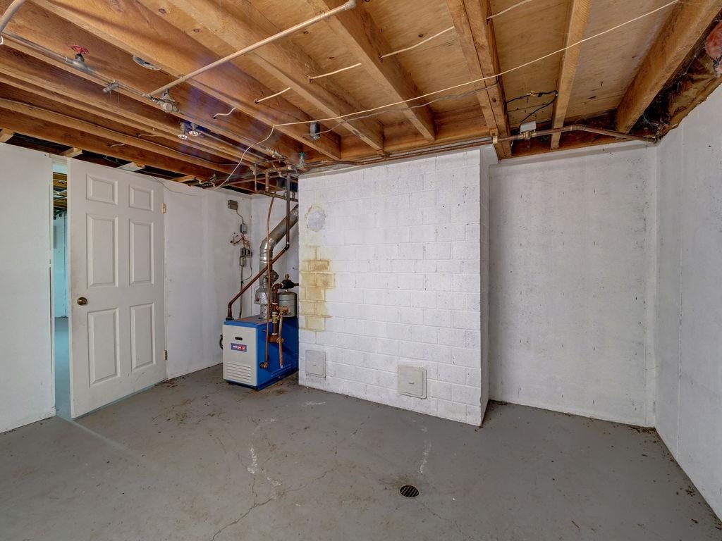 Outdoor Patio Photo of 7462 Redrooffs Road, Halfmoon Bay, BC