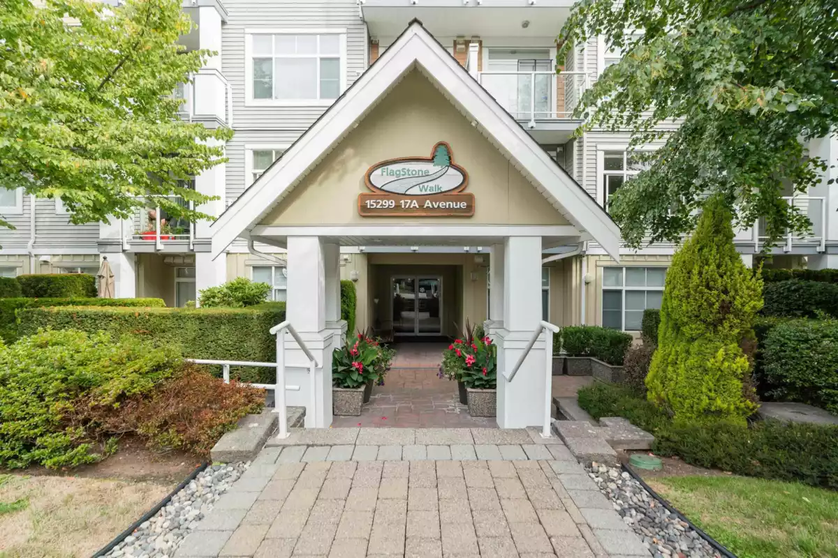 Exterior Front Photo of 101 15299 17a Avenue, Surrey, BC