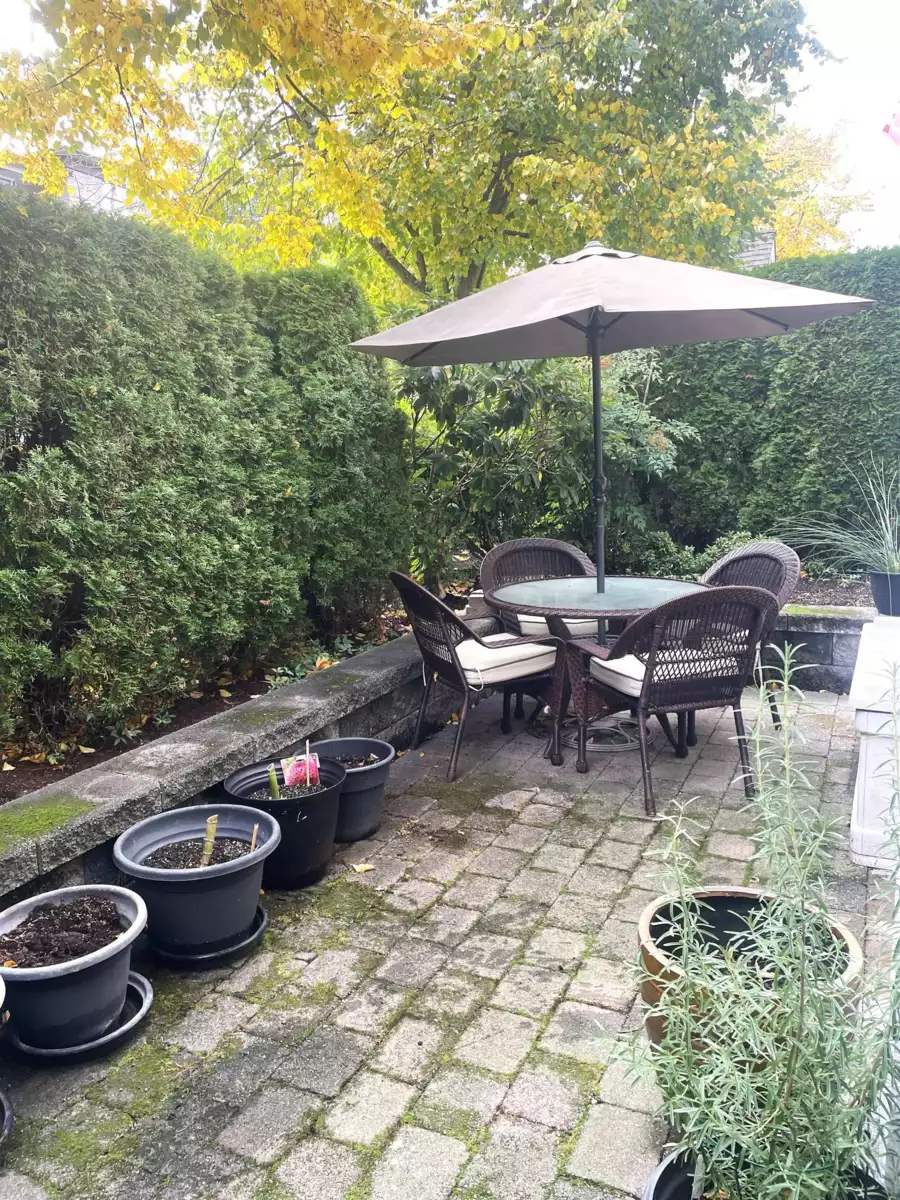 Staircase Photo of 101 15299 17a Avenue, Surrey, BC