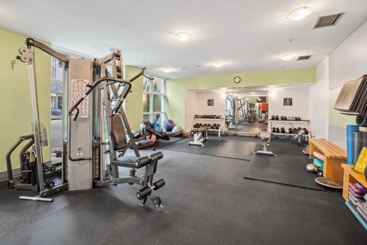 Entry Foyer Photo of 2101 388 Drake Street, Vancouver, BC
