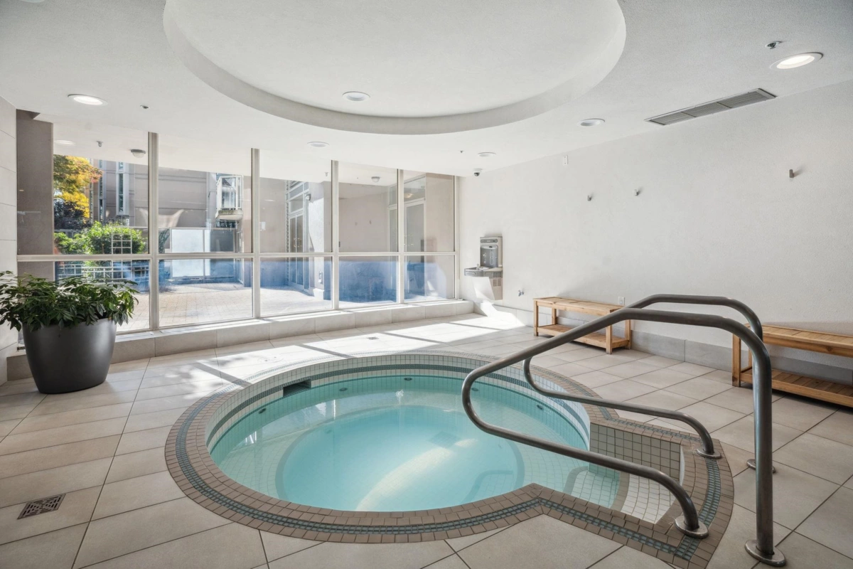 Laundry Room Photo of 2101 388 Drake Street, Vancouver, BC