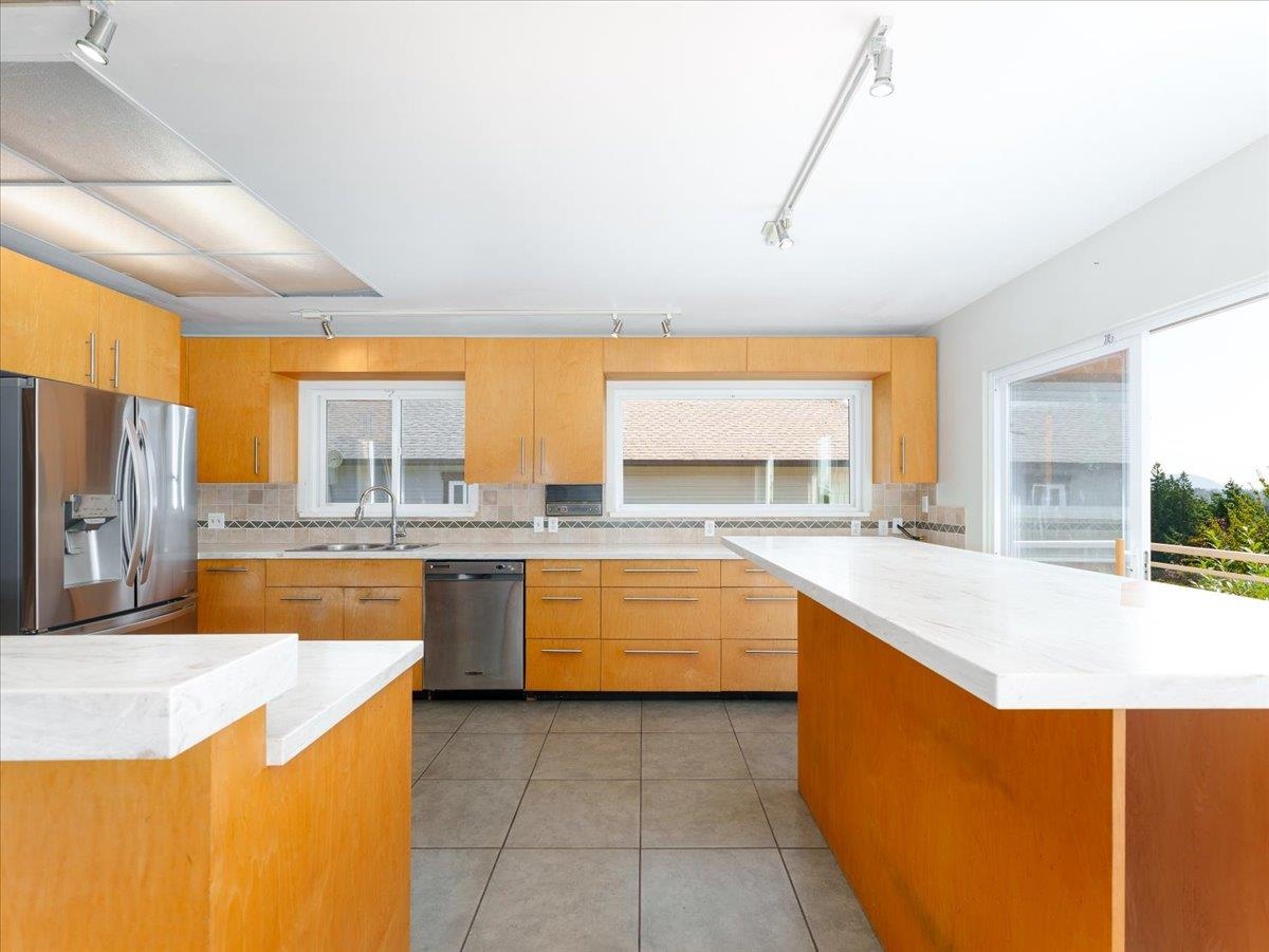 Dining Area Photo of 1228 Adderley Street, North Vancouver, BC