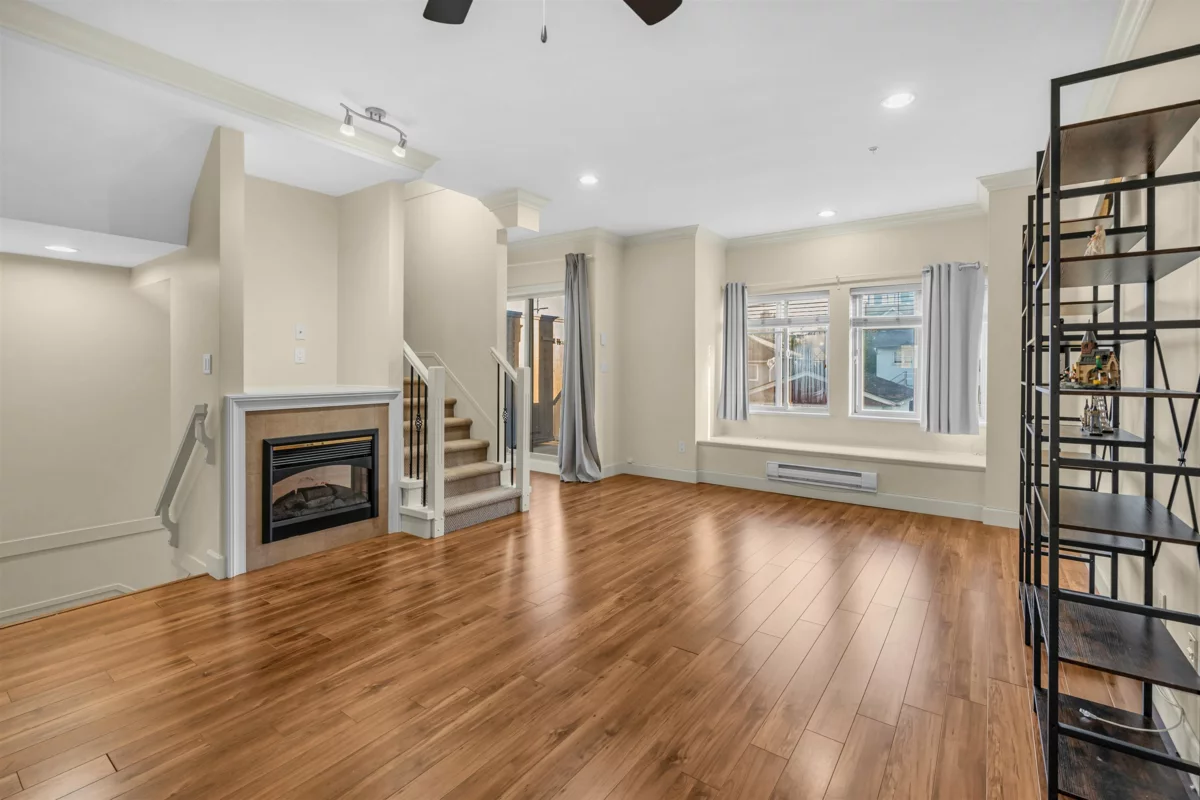 Front Yard Photo of 8 3139 Smith Avenue, Burnaby, BC