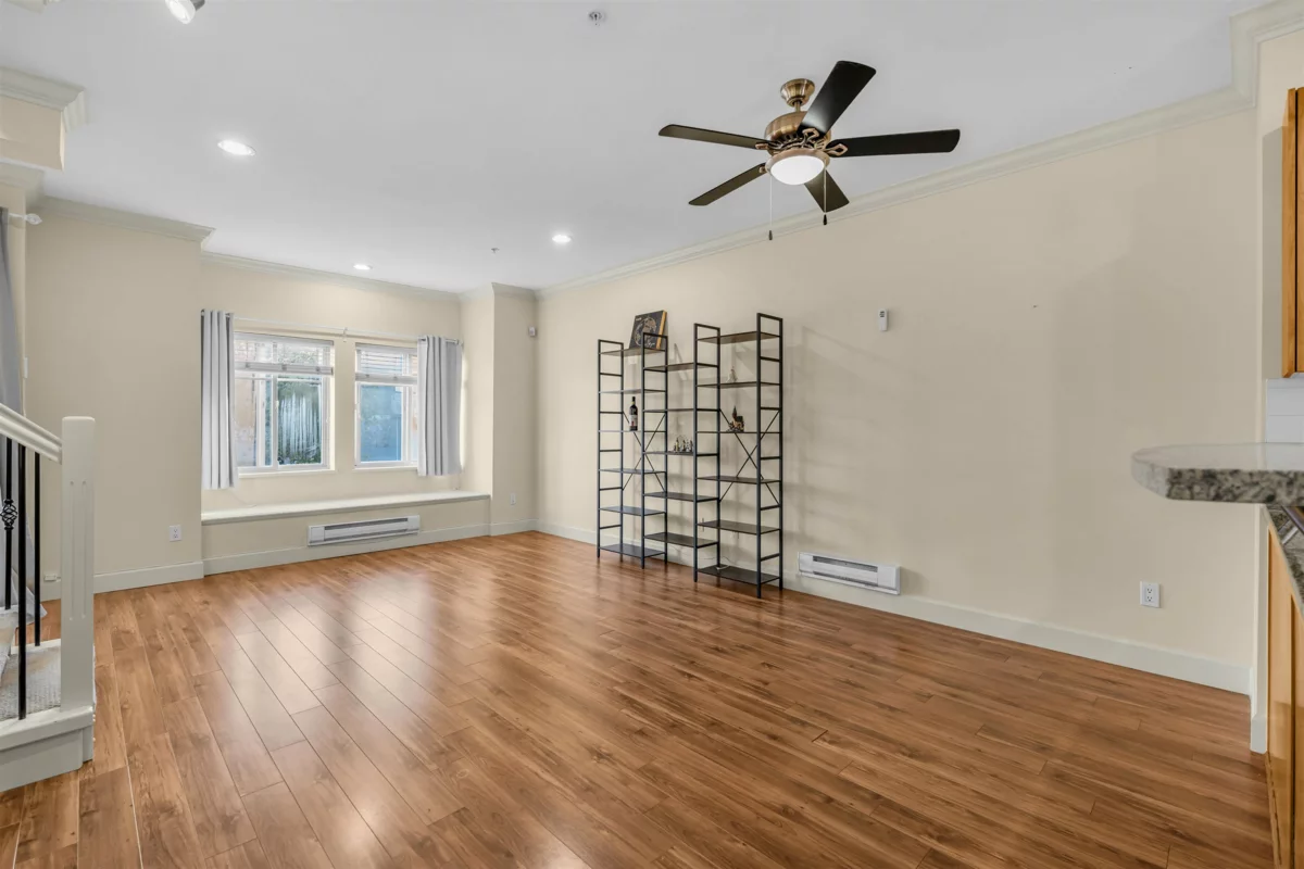 Garden / Landscaping Photo of 8 3139 Smith Avenue, Burnaby, BC