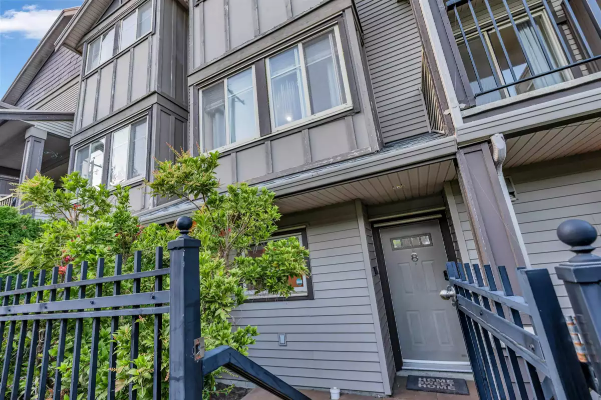 Loft / Bonus Room Photo of 8 3139 Smith Avenue, Burnaby, BC