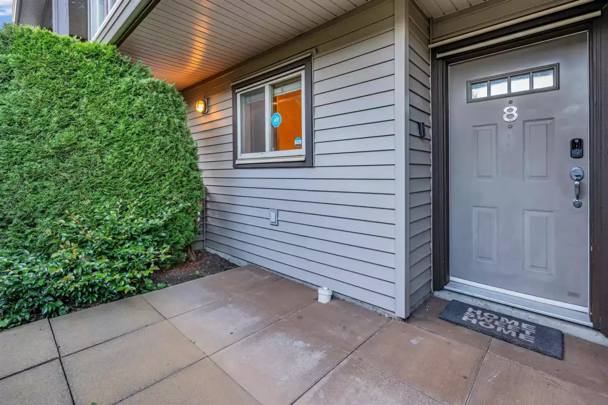 Office / Den Photo of 8 3139 Smith Avenue, Burnaby, BC