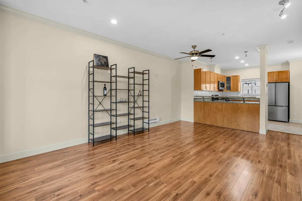 Swimming Pool Photo of 8 3139 Smith Avenue, Burnaby, BC