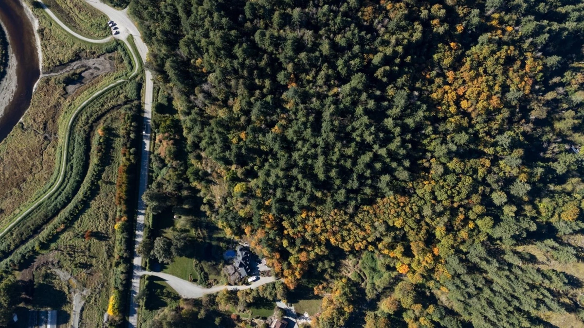 Guest Bathroom Photo of 20255 Menzies Road, Pitt Meadows, BC
