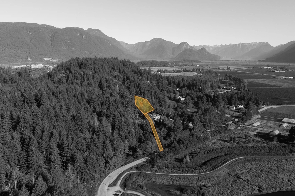 Living Room Photo of 20255 Menzies Road, Pitt Meadows, BC