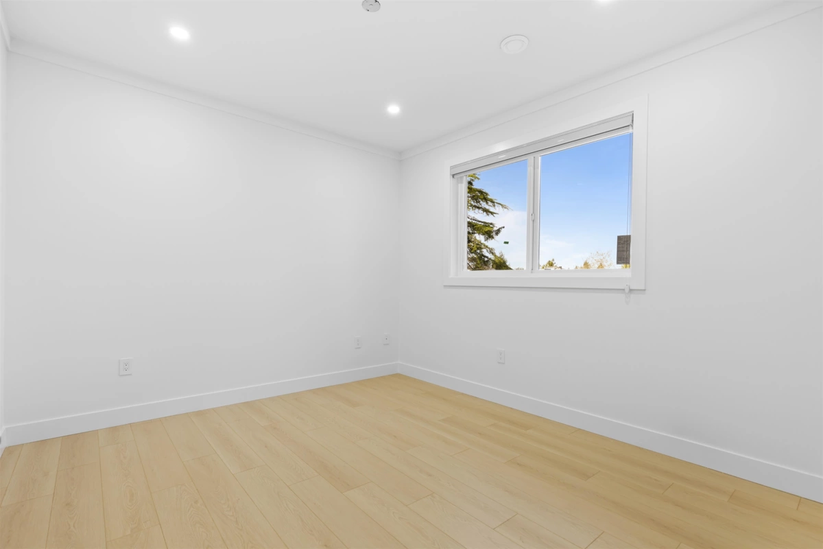 Garage Interior Photo of 15584 89b Avenue, Surrey, BC