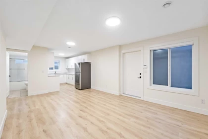 Hallway Photo of 16591 20 Avenue, Surrey, BC