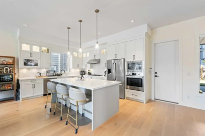 Kitchen Photo of 16591 20 Avenue, Surrey, BC