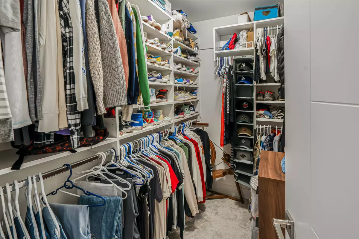 Loft / Bonus Room Photo of 17188 1 Avenue, Surrey, BC
