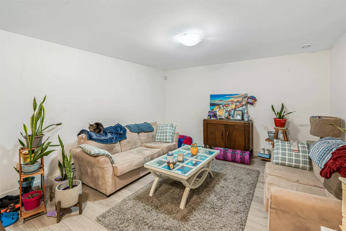 Outdoor Patio Photo of 17188 1 Avenue, Surrey, BC