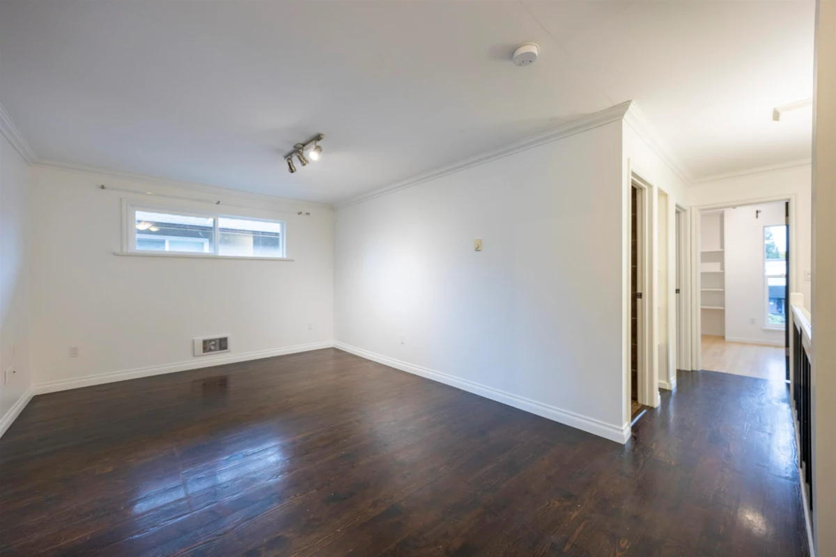 Basement Recreation Room Photo of 1927 Coquitlam Avenue, Port Coquitlam, BC