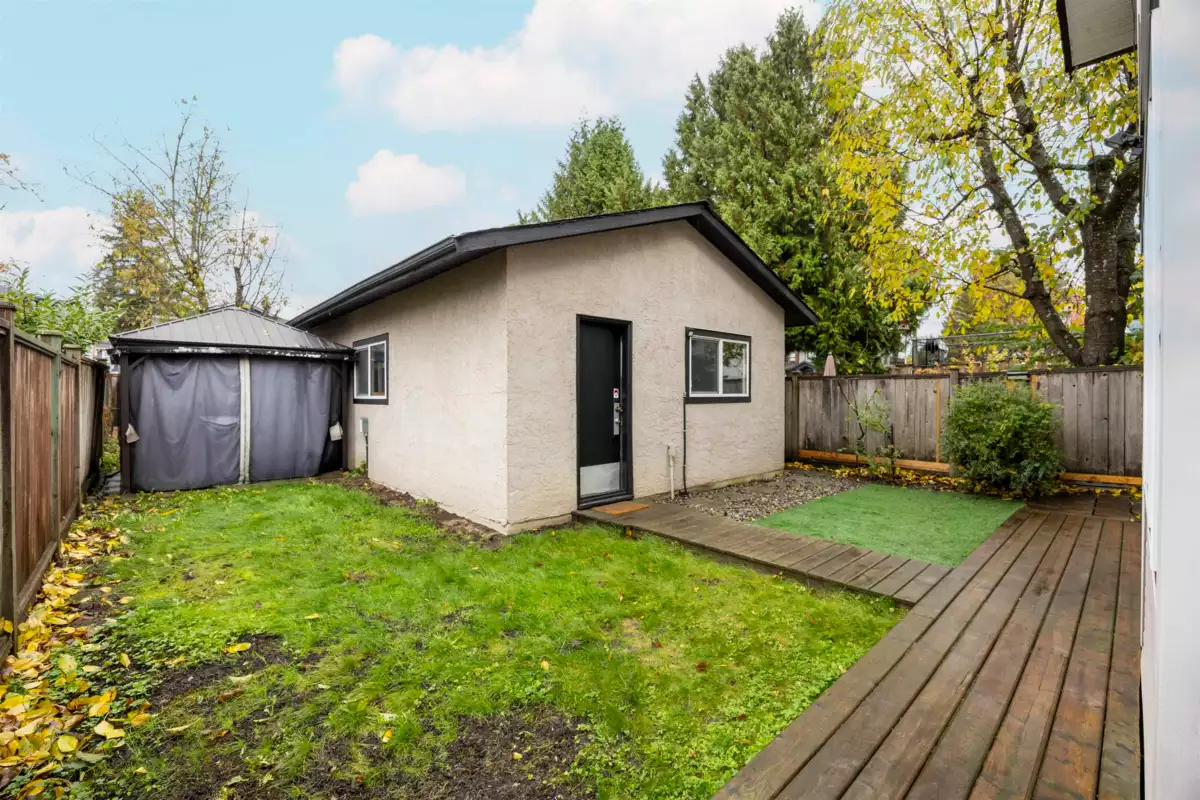 Garden / Landscaping Photo of 1927 Coquitlam Avenue, Port Coquitlam, BC