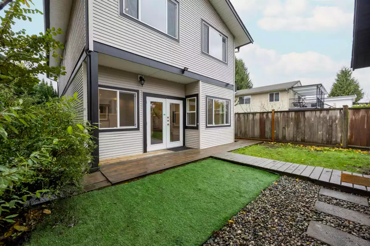 Outdoor Kitchen Photo of 1927 Coquitlam Avenue, Port Coquitlam, BC
