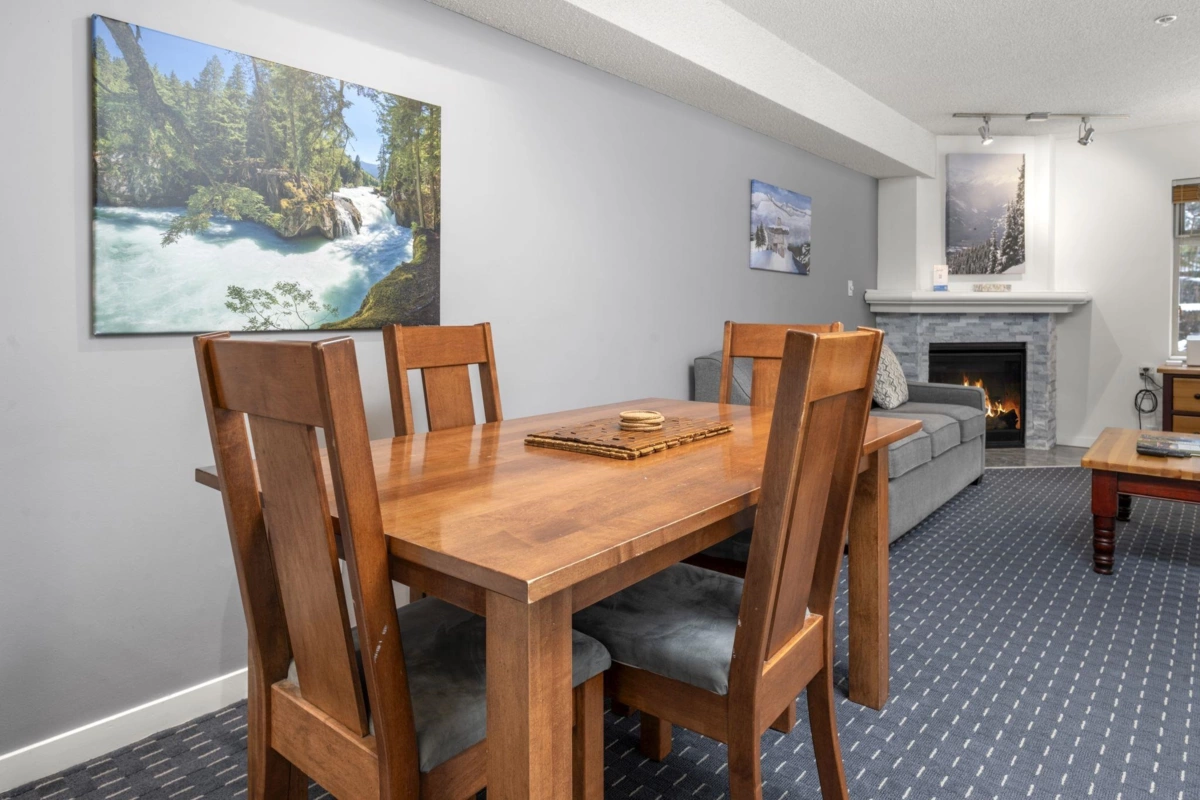 Family Room Photo of 125 2050 Lake Placid (Week 11) Road, Whistler, BC