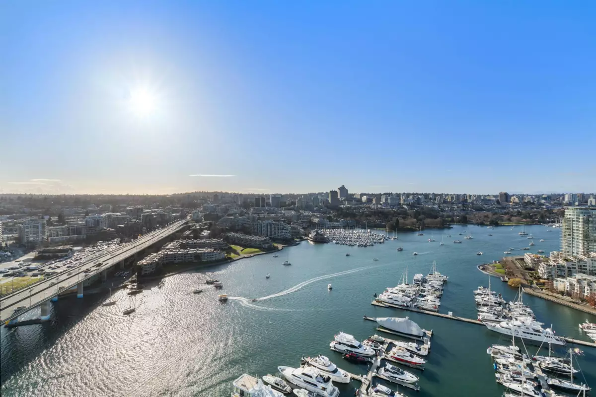 Exterior Front Photo of 3307 1033 Marinaside Crescent, Vancouver, BC