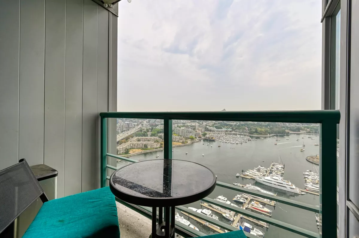 Garden / Landscaping Photo of 3307 1033 Marinaside Crescent, Vancouver, BC