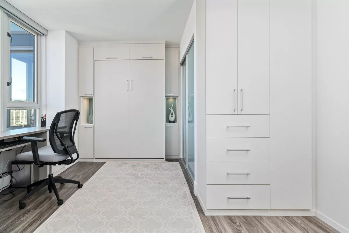 Hallway Photo of 3307 1033 Marinaside Crescent, Vancouver, BC