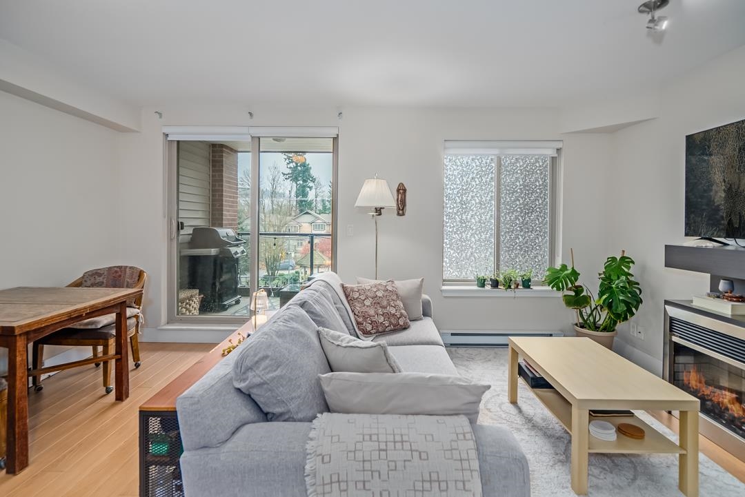 Dining Area Photo of 301 2233 Mckenzie Road, Abbotsford, BC
