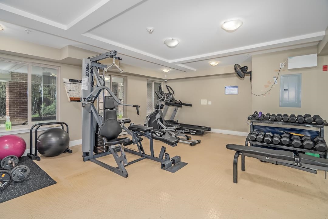Hallway Photo of 301 2233 Mckenzie Road, Abbotsford, BC