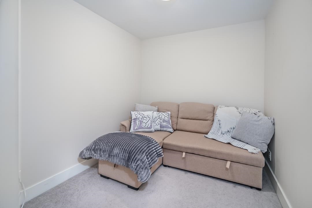 Office / Den Photo of 301 2233 Mckenzie Road, Abbotsford, BC