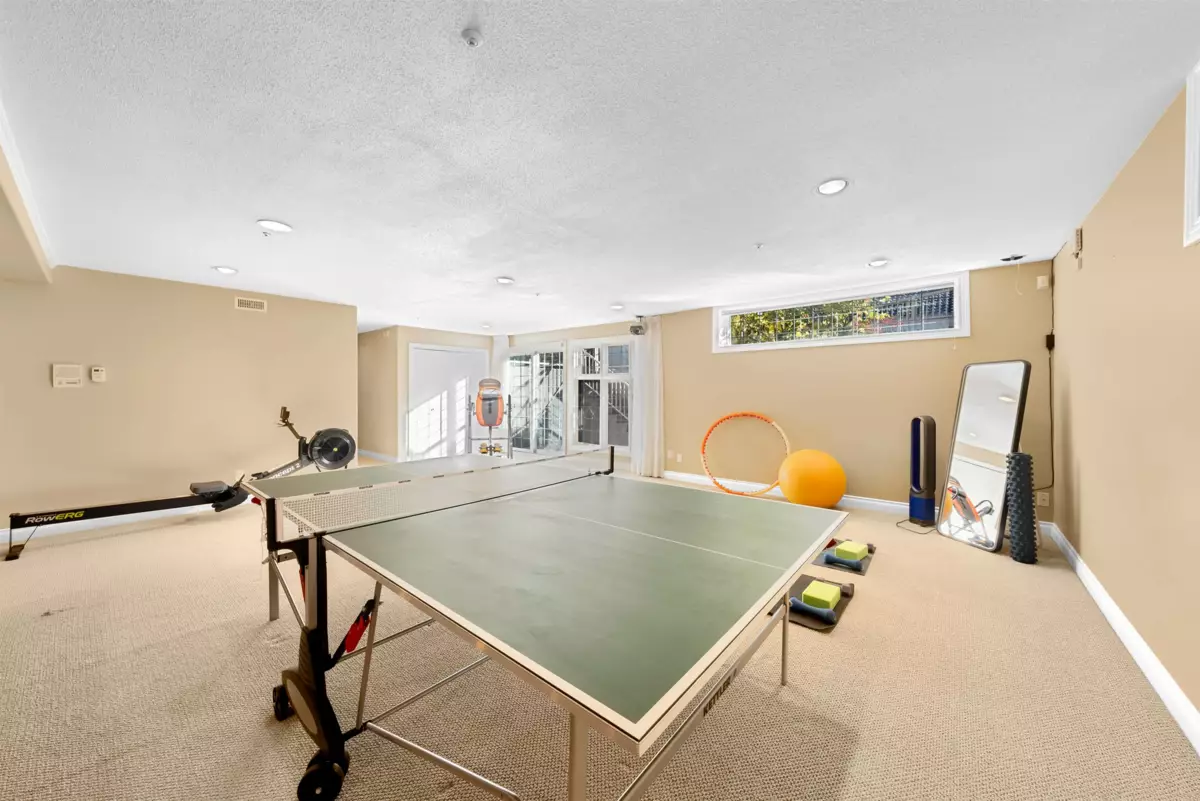 Laundry Room Photo of 1426 W 48th Avenue, Vancouver, BC