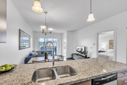 205 2239 Kingsway, Vancouver, BC, Vancouver — Apartment/Condo for sale