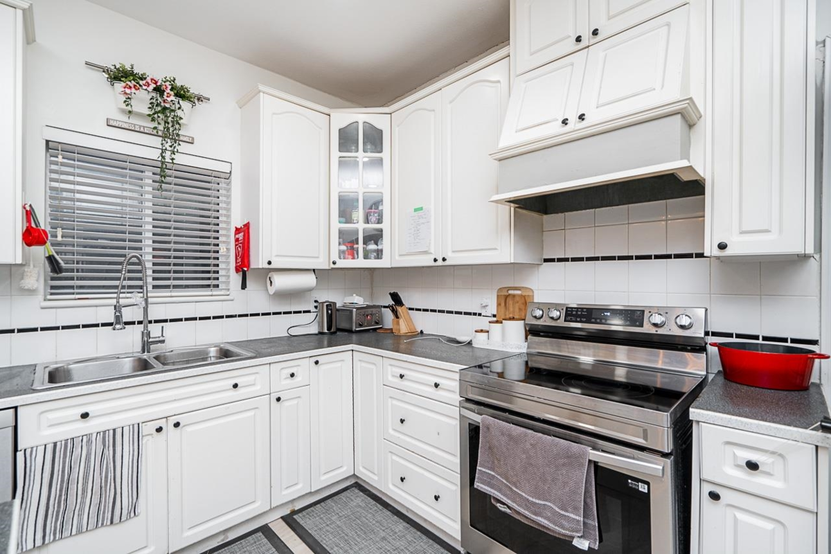 Primary Bathroom Photo of 5251 Brock Street, Richmond, BC