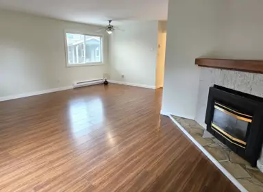 33 41450 Government Road, Squamish, BC, Squamish — Townhouse for sale