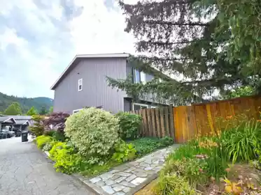 33 41450 Government Road, Squamish, BC, Squamish — Townhouse for sale