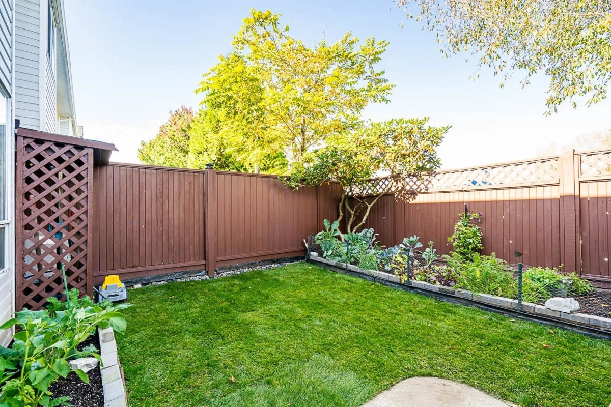 Staircase Photo of 9 20625 118 Avenue, Maple Ridge, BC