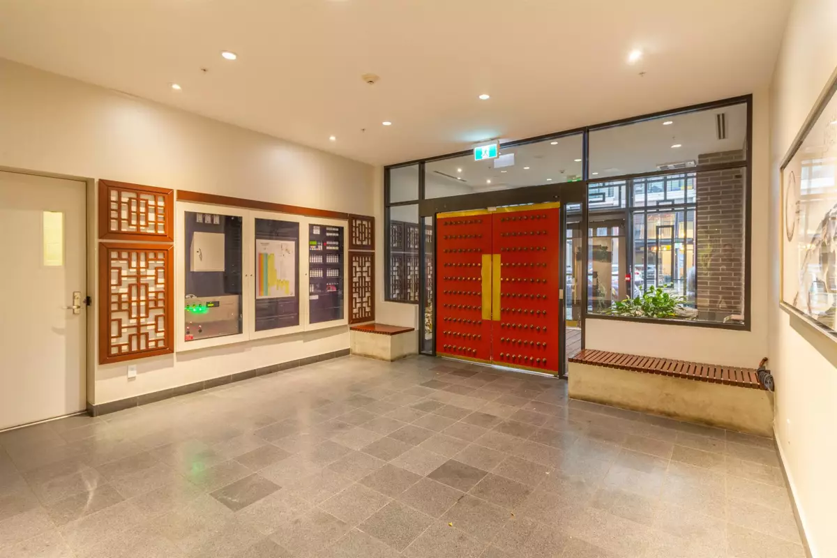 Aerial View of 1810 188 Keefer Street, Vancouver, BC