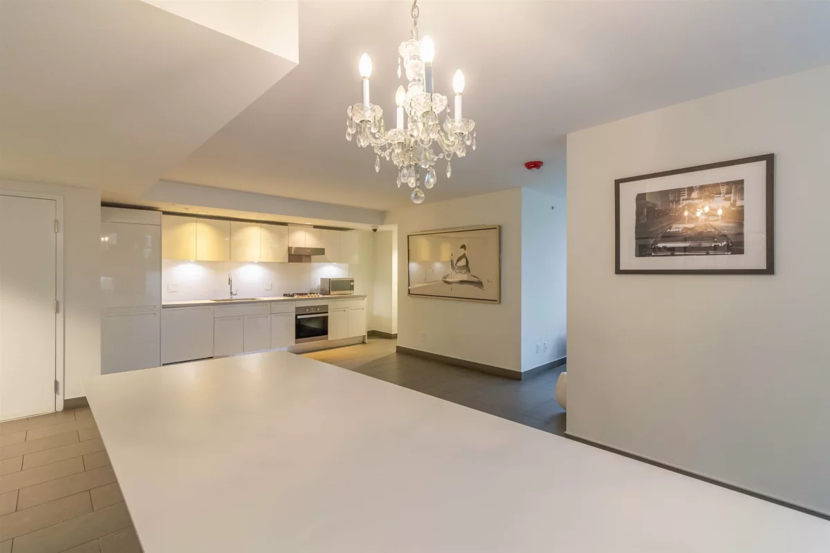 Backyard Photo of 1810 188 Keefer Street, Vancouver, BC