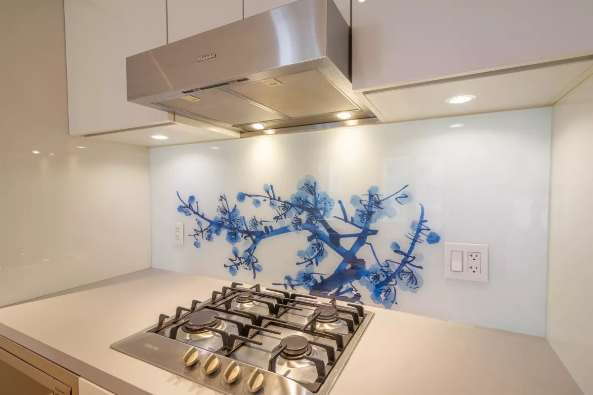 Dining Area Photo of 1810 188 Keefer Street, Vancouver, BC