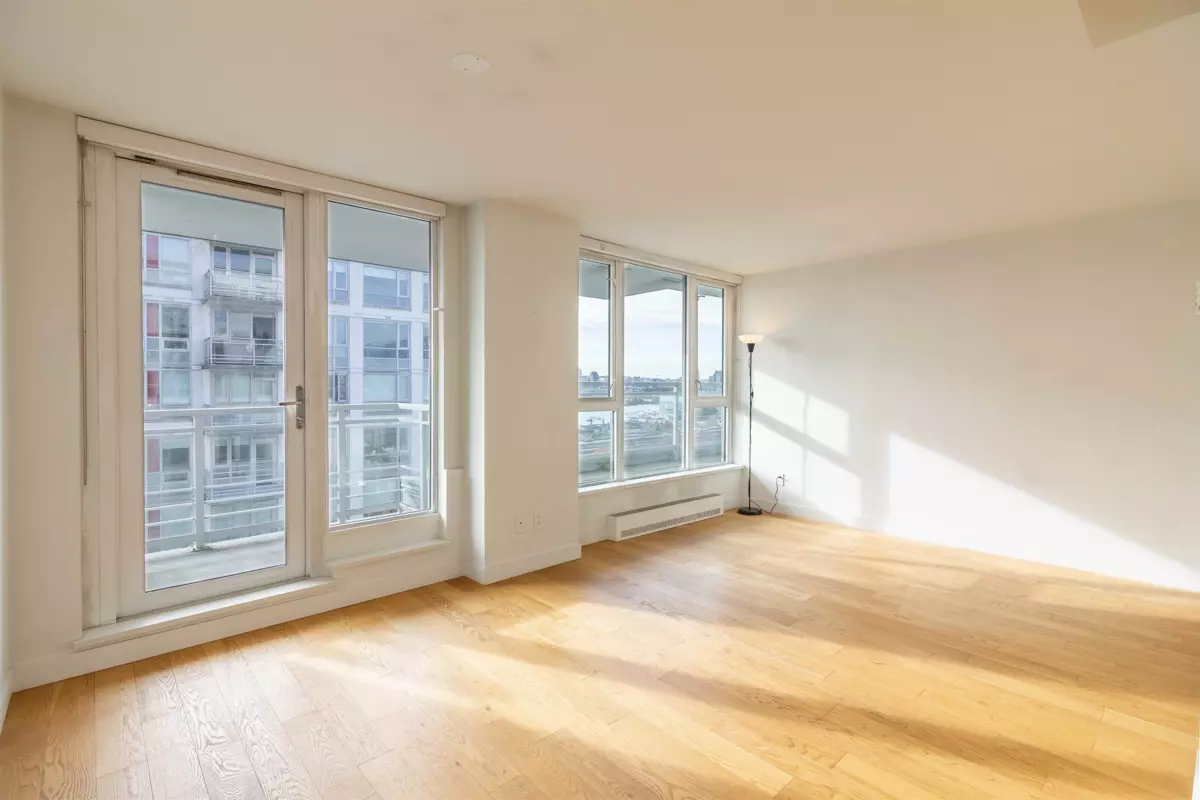 Pantry Photo of 1810 188 Keefer Street, Vancouver, BC