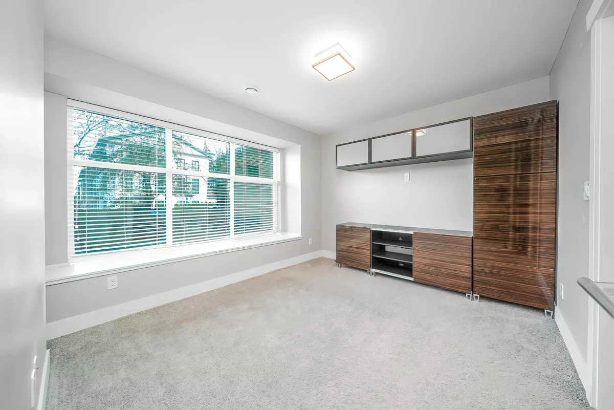 Backyard Photo of 62 2687 158 Street, Surrey, BC