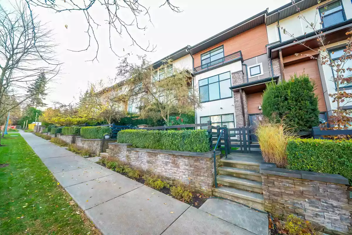 Living Room Photo of 62 2687 158 Street, Surrey, BC