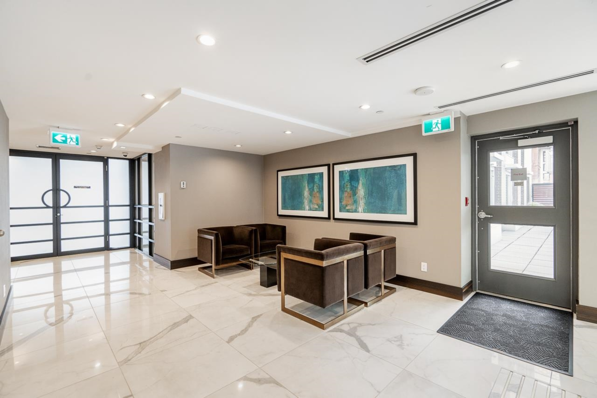 Backyard Photo of 1302 210 Salter Street, New Westminster, BC