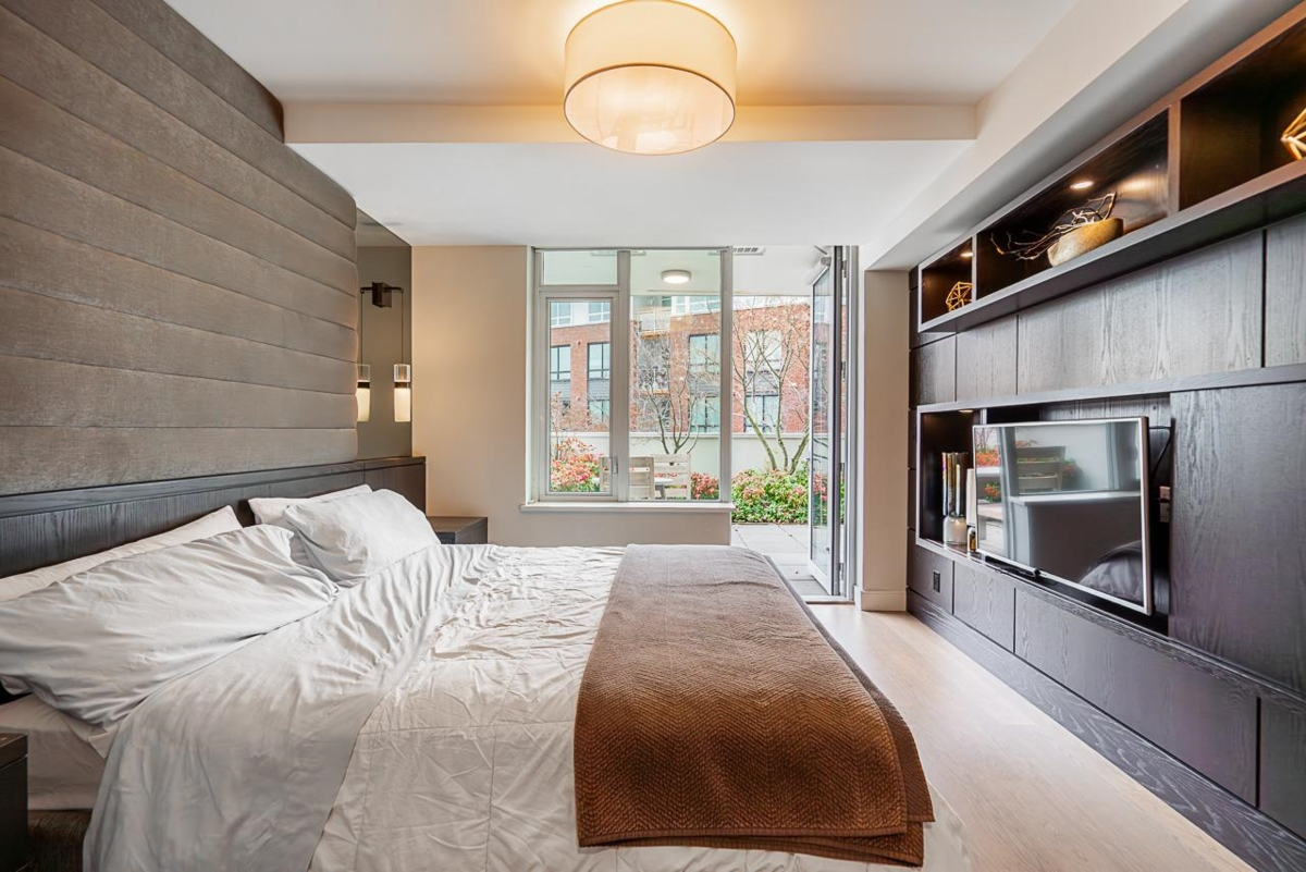 Garden / Landscaping Photo of 1302 210 Salter Street, New Westminster, BC