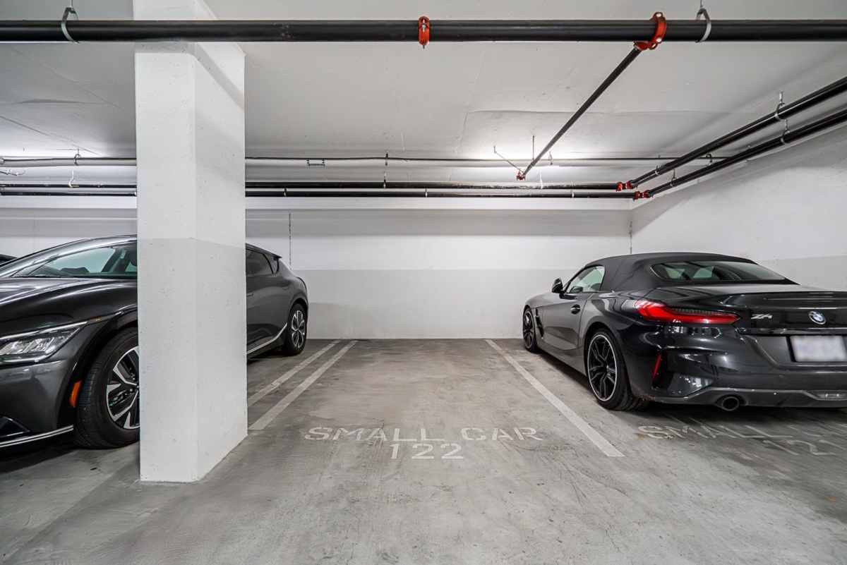 Loft / Bonus Room Photo of 1302 210 Salter Street, New Westminster, BC