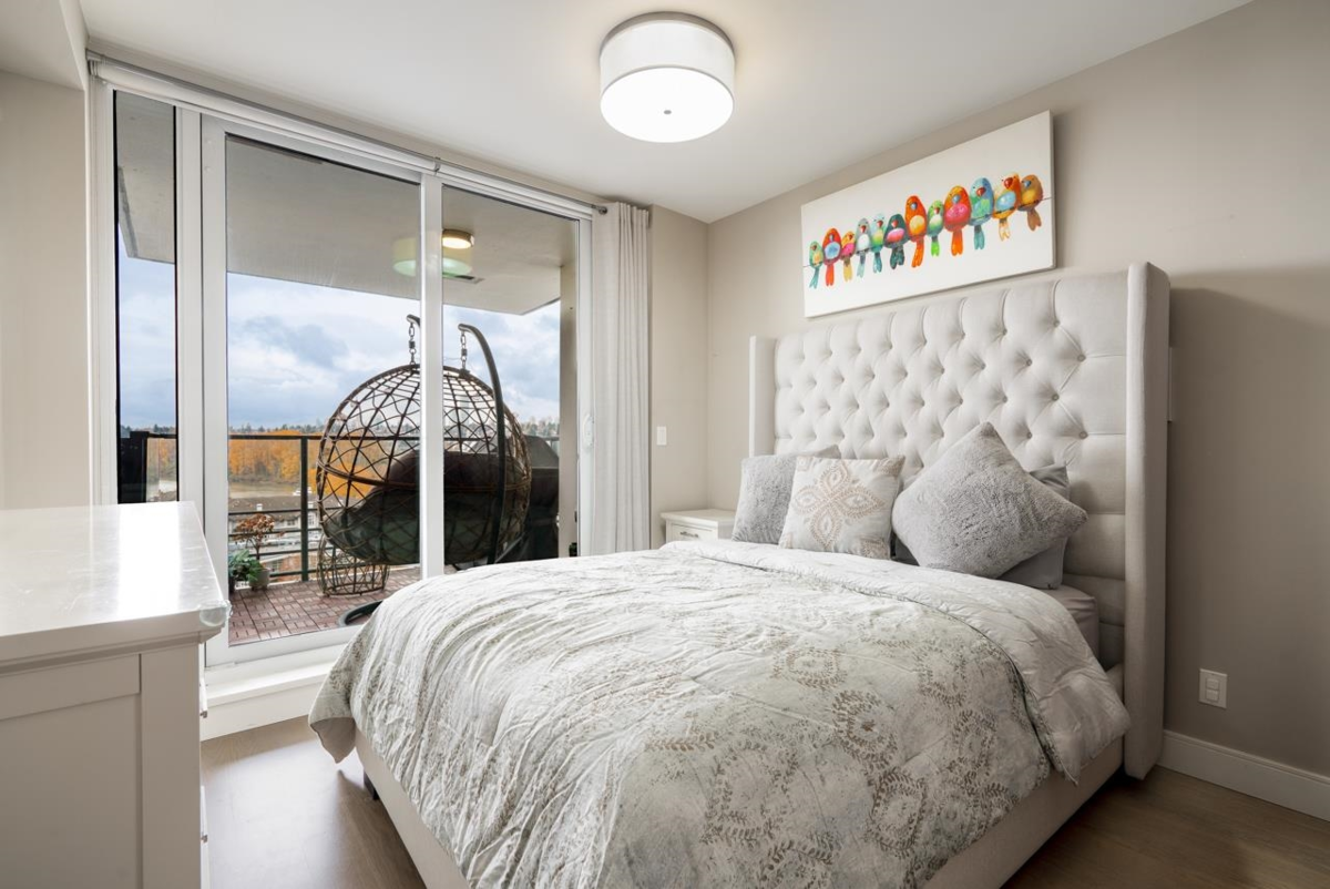 Primary Bathroom Photo of 1302 210 Salter Street, New Westminster, BC