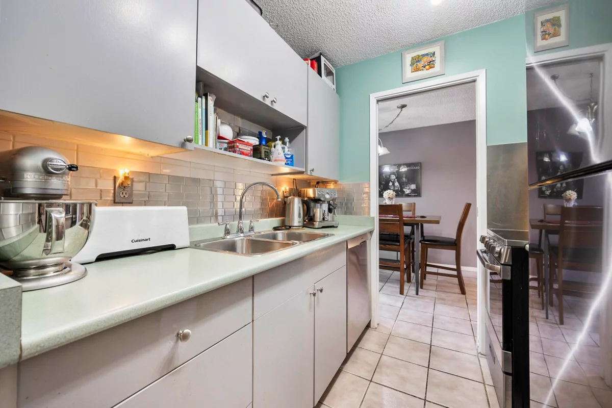 Kitchen Island Photo of 202 1048 King Albert Avenue, Coquitlam, BC