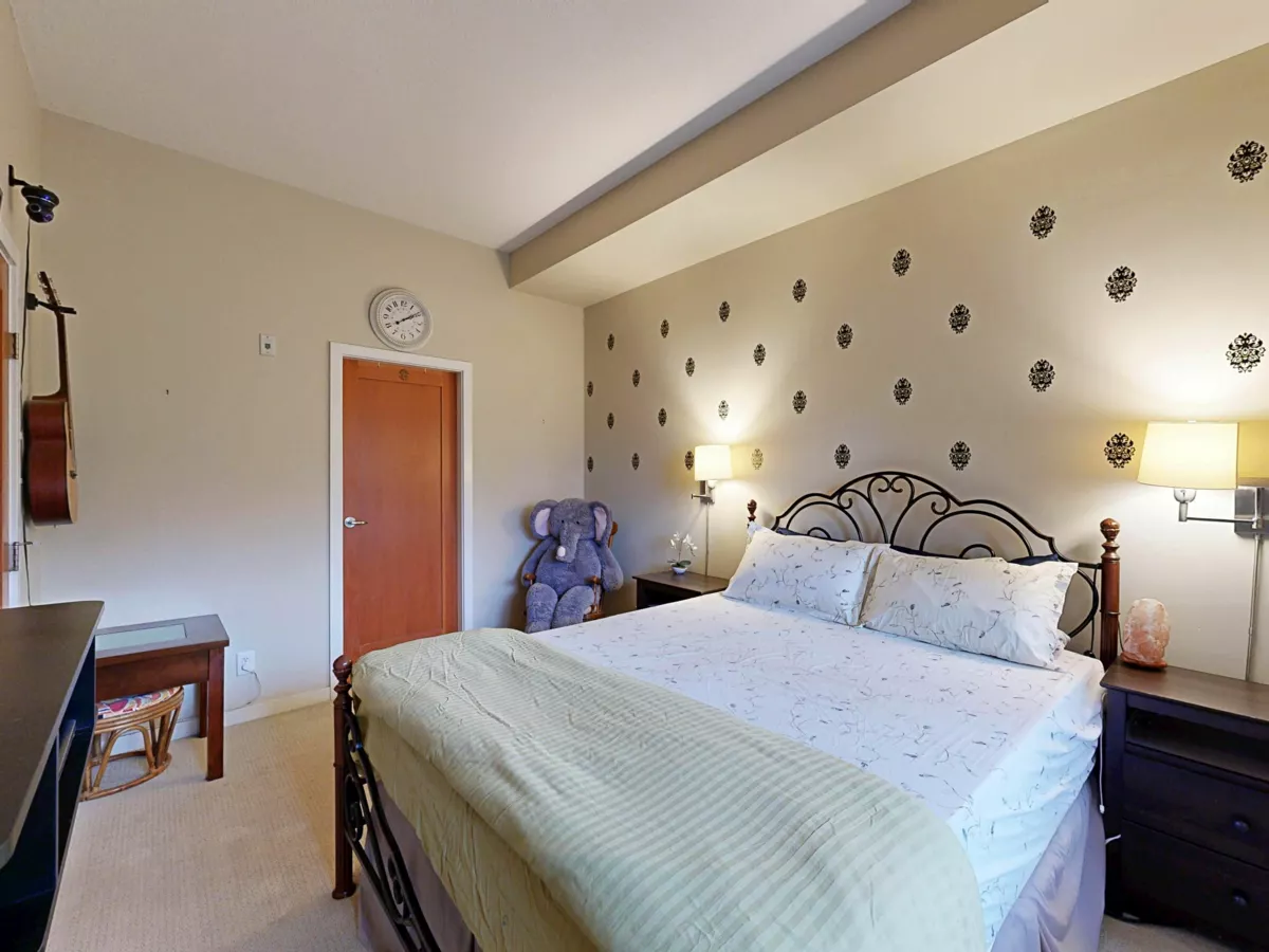 Loft / Bonus Room Photo of 208 250 Salter Street, New Westminster, BC