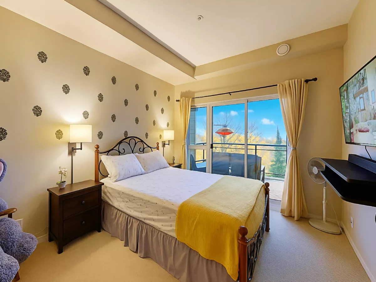 Office / Den Photo of 208 250 Salter Street, New Westminster, BC